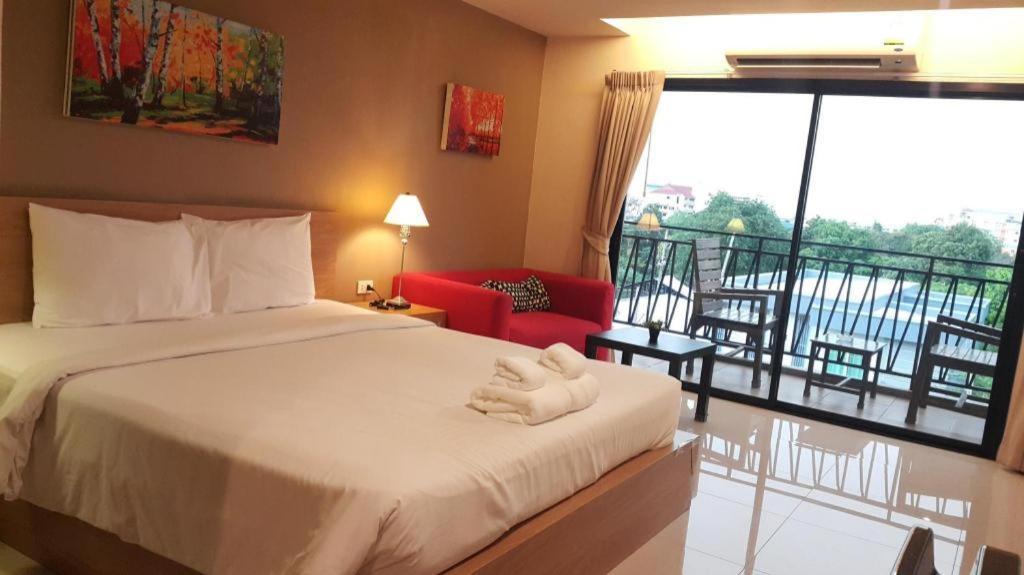 T5 Suites Pattaya Exterior photo